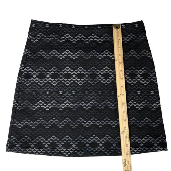 Athleta Black and Gray Fleece Lined Geometric Print Skirt Size Small - Picture 8 of 8